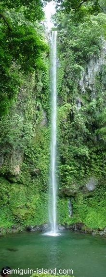 Katibawasan Wasserfall auf Camiguin